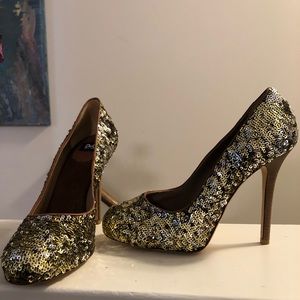 LAST CHANCE DOLCE & GABANNA sequin heels great condition size 39 or 9